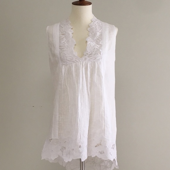 Catherine Malandrino Tops - Catherine Malandrino White Sleeveless Tank Lace